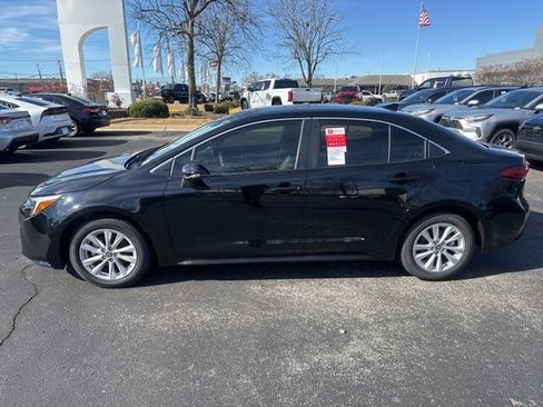 New 2026 Toyota Corolla XLE image 2