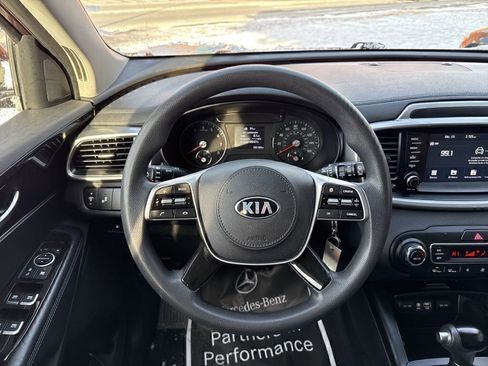 Used 2019 Kia Sorento LX image 21