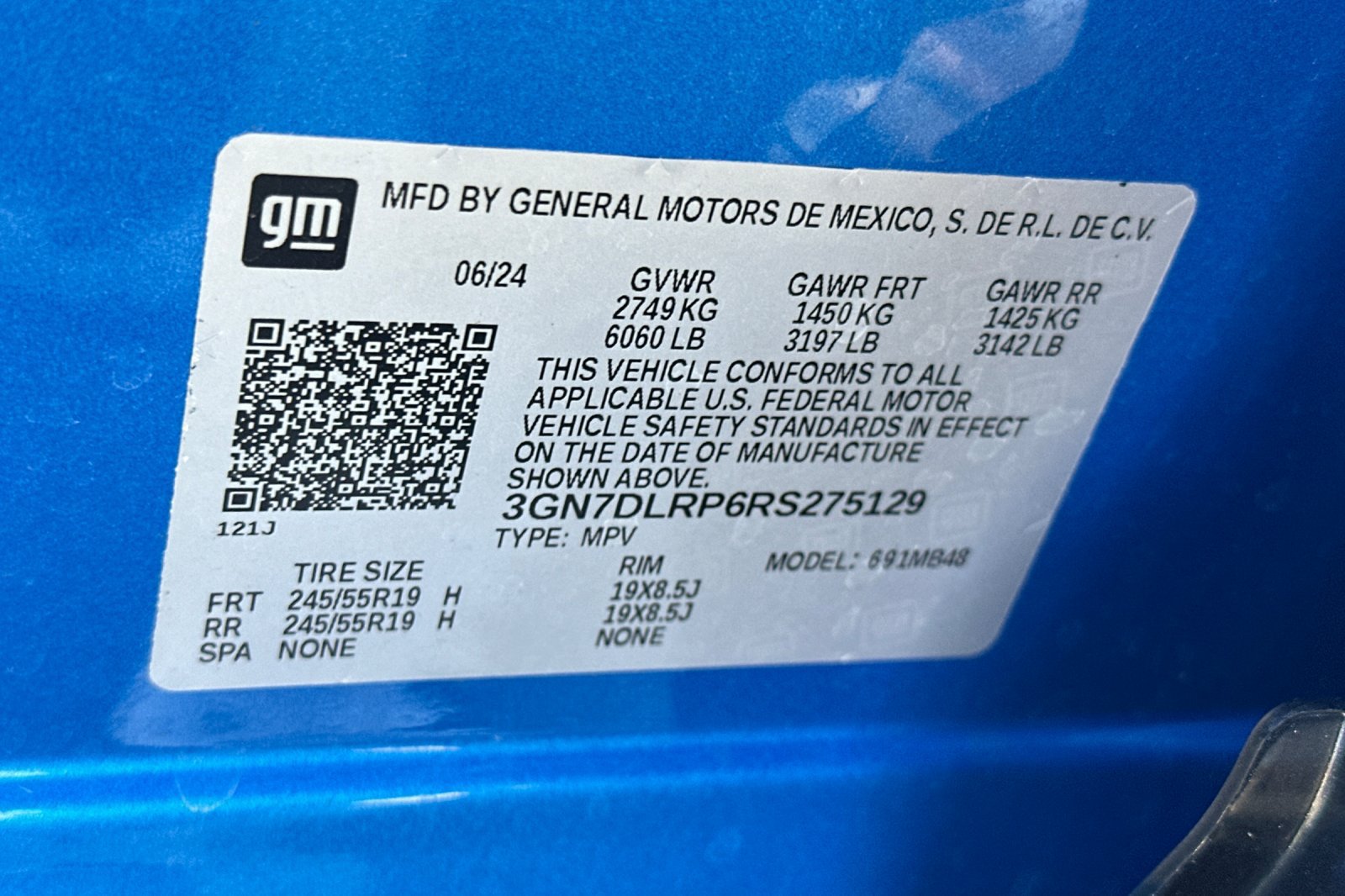 Used 2024 Chevrolet Equinox EV LT w/ LPO, Illumination Package FWD image 27
