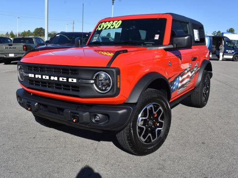 Used 2023 Ford Bronco Black Diamond image 5