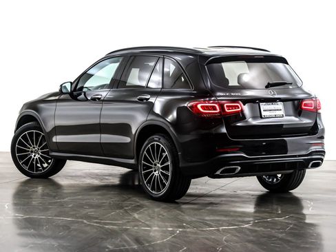 Used 2022 Mercedes-Benz GLC 300 image 12