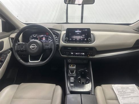 Used 2023 Nissan Rogue SV w/ SV Premium B Package image 24