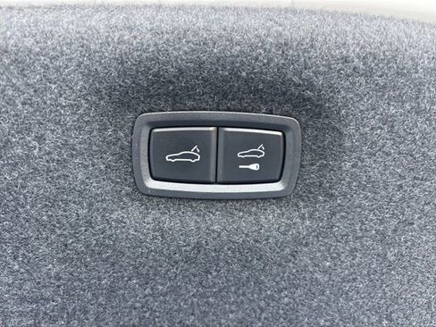 Used 2022 Audi e-tron GT Premium Plus image 9