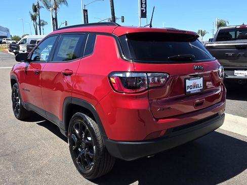 New 2026 Jeep Compass Latitude AWD/4WD image 3