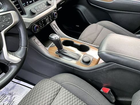 Used 2018 GMC Acadia SLE AWD/4WD image 13