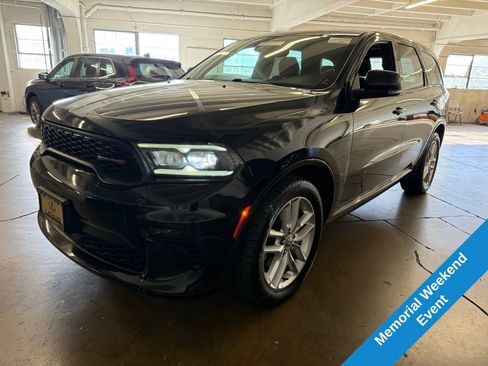 Used 2022 Dodge Durango GT RWD image 3