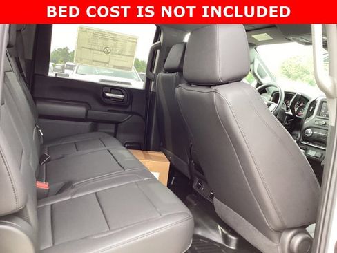 New 2025 GMC Sierra 3500 Pro w/ Convenience Package image 18