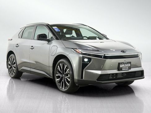 Used 2026 Toyota bZ AWD/4WD image 7