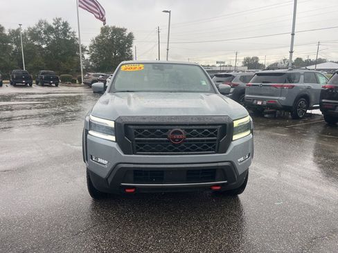 Used 2023 Nissan Frontier Pro-X w/ Pro-X Premium Package image 2