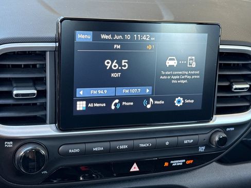 Certified 2026 Hyundai Venue SEL FWD image 21