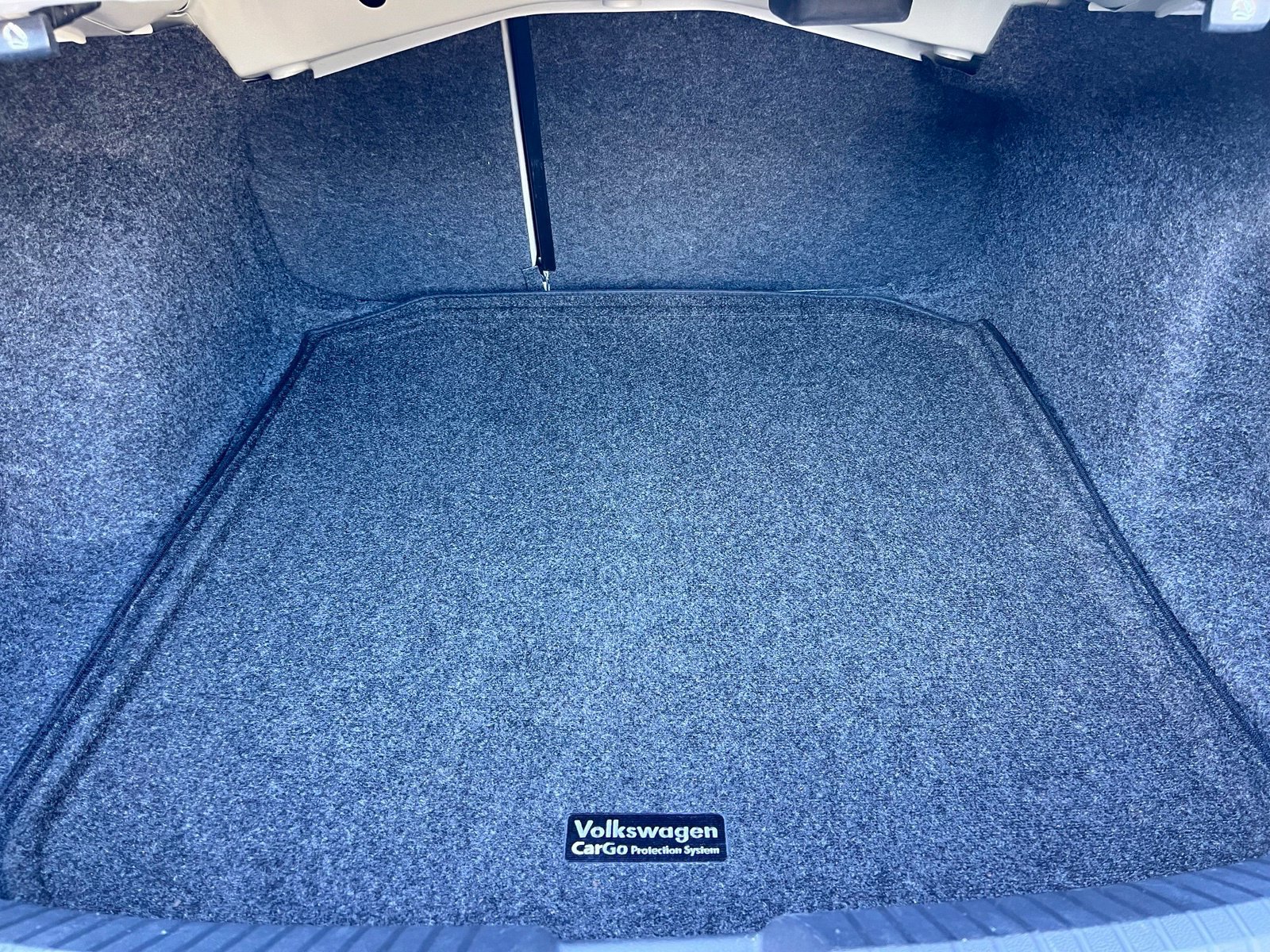 Used 2024 Volkswagen Jetta SE w/ Panoramic Sunroof Package FWD image 22