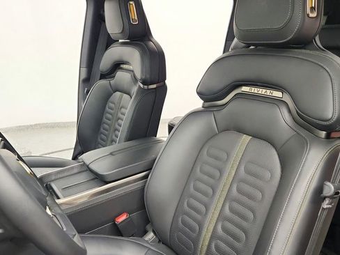 Used 2025 Rivian R1S Adventure image 22