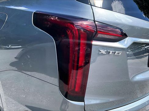 Used 2024 Cadillac XT6 Premium Luxury FWD image 29