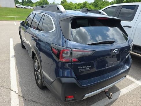 Used 2023 Subaru Outback Touring XT AWD/4WD image 4