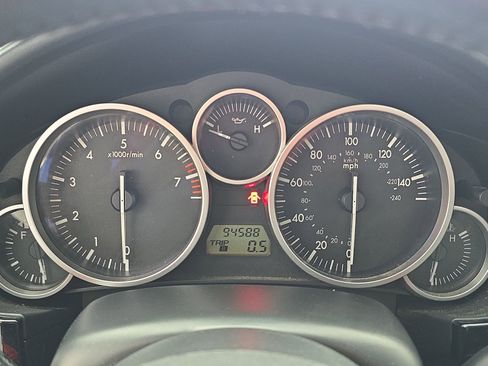 Used 2007 MAZDA MX-5 Miata Sport w/ Appearance Pkg image 15