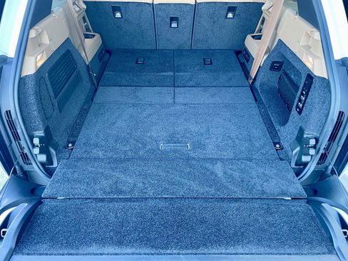 Certified 2024 Land Rover Range Rover Long Wheelbase SE image 35