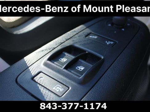 Used 2025 RAM ProMaster 2500 w/ Convenience Group image 32