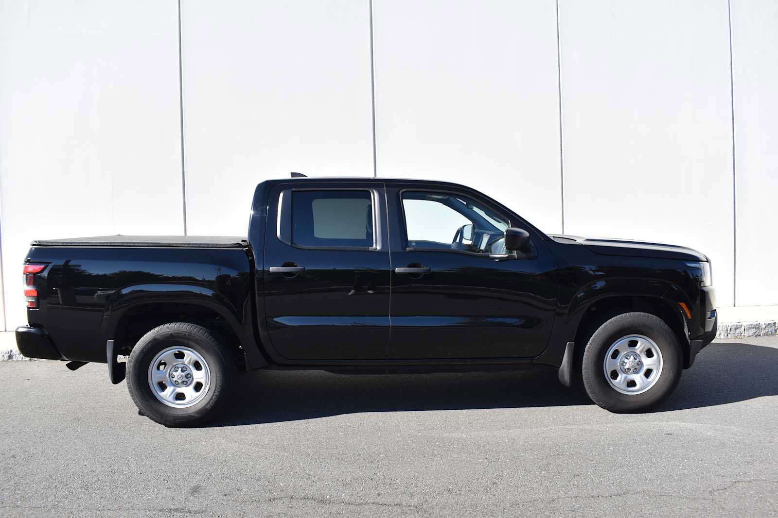 Used 2022 Nissan Frontier S w/ Technology Package AWD/4WD image 4