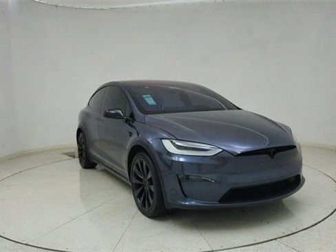 Used 2022 Tesla Model X Base image 61