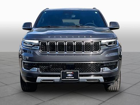 Used 2022 Jeep Wagoneer Series II w/ Premium Group I RWD image 4