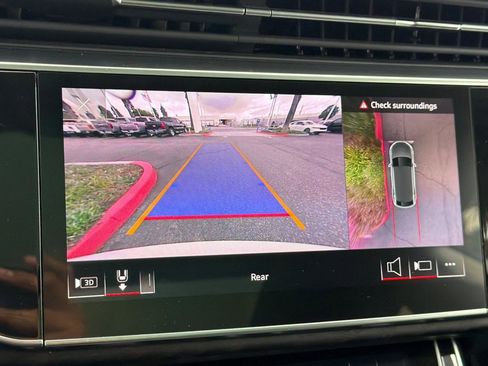 Used 2023 Audi Q8 Premium Plus w/ Premium Plus Package image 26