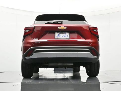 Certified 2025 Chevrolet Trax LT w/ LT Convenience Package image 41