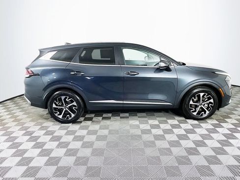 Used 2025 Kia Sportage EX FWD image 9