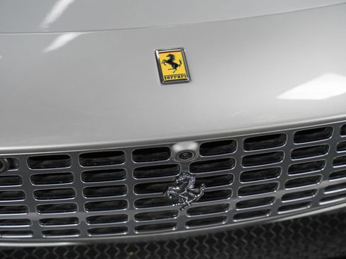Used 2021 Ferrari Roma image 10
