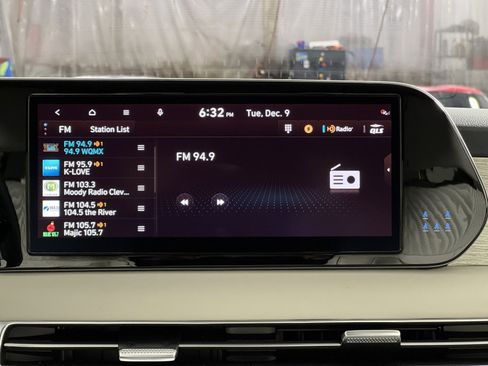 Used 2024 Hyundai Palisade Calligraphy image 18