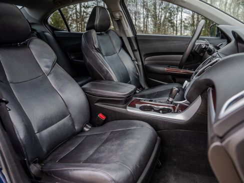 Used 2017 Acura TLX w/ Technology Package image 31