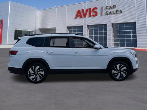 Used 2025 Volkswagen Atlas SE FWD image 5