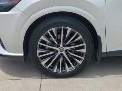 Used 2025 Lexus RX 350 w/ Convenience Package AWD/4WD image 9