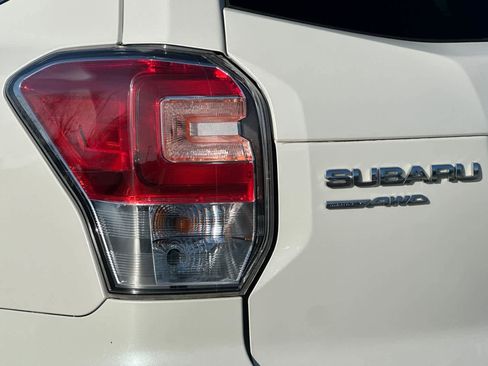 Used 2018 Subaru Forester 2.5i Touring w/ Popular Package #3B image 27