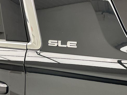 Certified 2020 GMC Yukon SLE w/ SLE Value Package AWD/4WD image 31