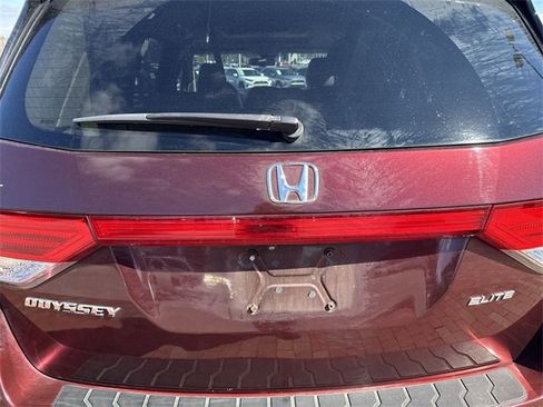 Used 2016 Honda Odyssey Touring Elite image 9