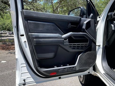 Used 2024 Toyota Tacoma SR RWD image 17