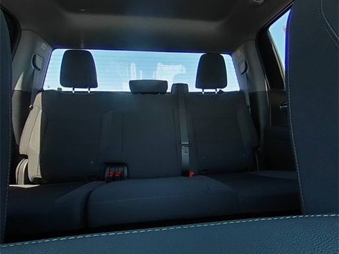 New 2026 GMC Sierra 1500 SLE image 27