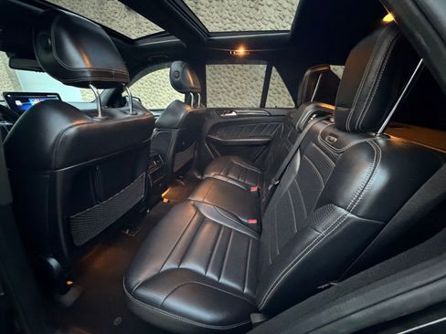 Used 2016 Mercedes-Benz GLE 63 AMG 4MATIC image 28