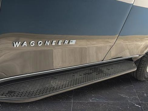 Used 2024 Jeep Wagoneer 4WD w/ Convenience Group I image 41