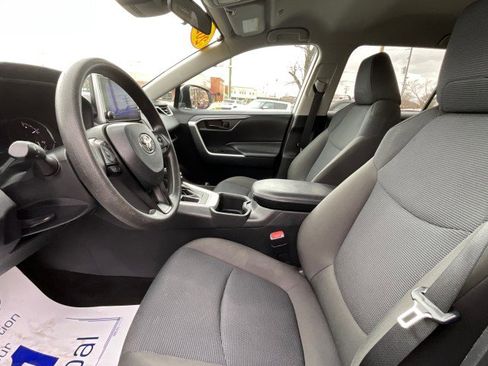 Used 2023 Toyota RAV4 LE image 23