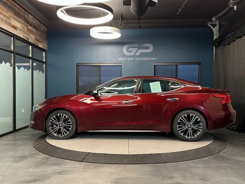 Used 2016 Nissan Maxima Platinum w/ Interior Lighting Package image 6