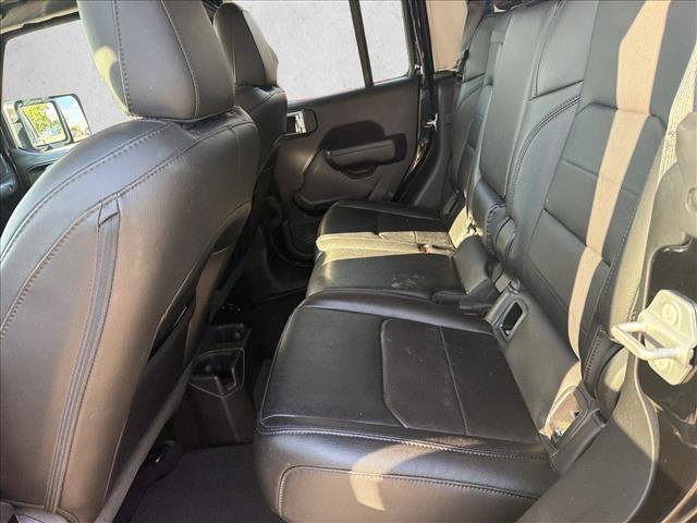 Used 2022 Jeep Gladiator Sport AWD/4WD image 16