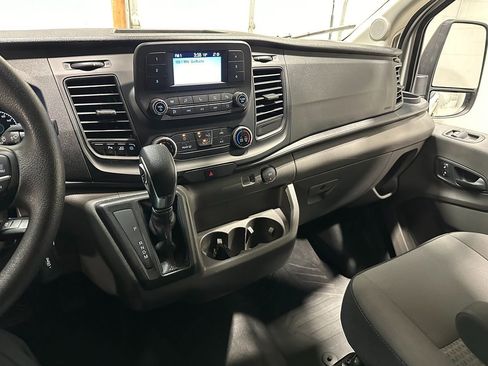 Used 2024 Ford Transit 350 XL image 31