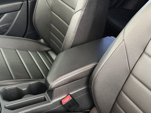 Used 2024 Volkswagen Jetta SE w/ Panoramic Sunroof Package FWD image 26