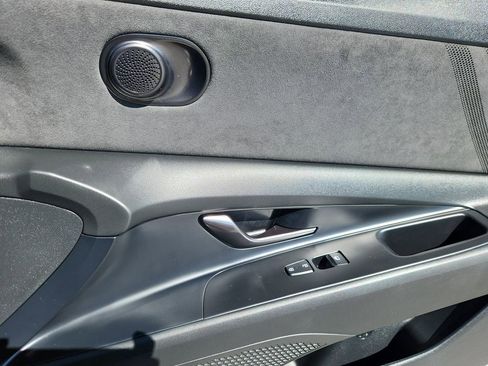 Used 2022 Hyundai Elantra N image 14