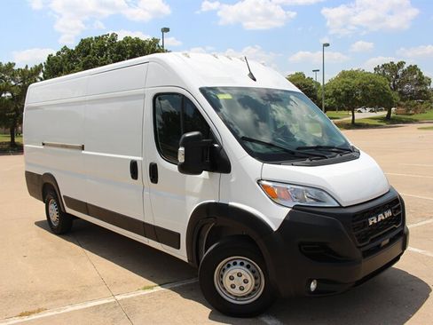 Used 2026 RAM ProMaster 3500 w/ Convenience Group FWD image 7