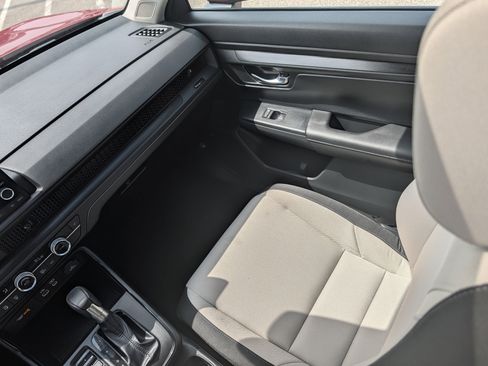 Used 2024 Honda CR-V EX image 11