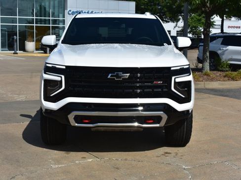 New 2026 Chevrolet Tahoe Z71 w/ Comfort Package AWD/4WD image 2