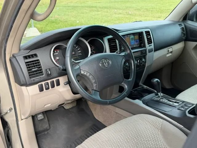 Used 2006 Toyota 4Runner SR5 AWD/4WD image 29