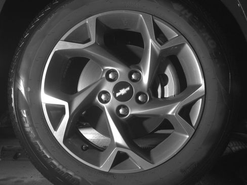 Used 2025 Chevrolet Trax LT FWD image 13
